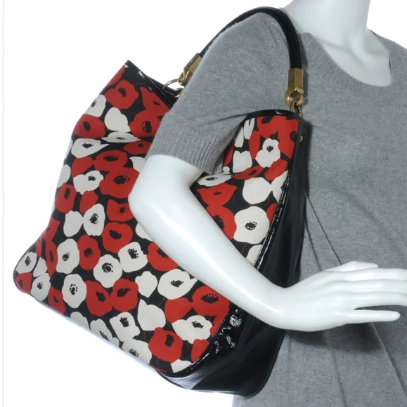 YSL Poppy Hobo Bag - Picture 6 of 16